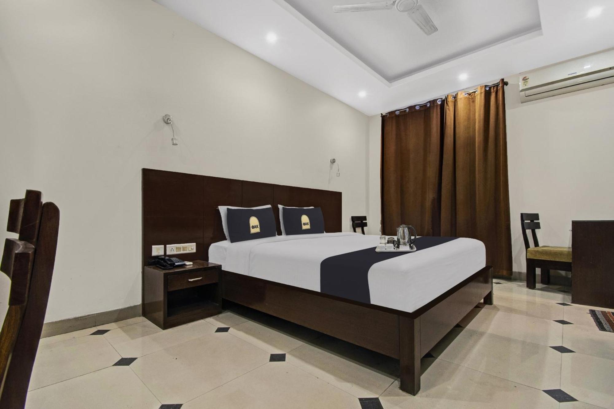 Townhouse Oak Hotel Heritage Heights Jaipur Exterior foto